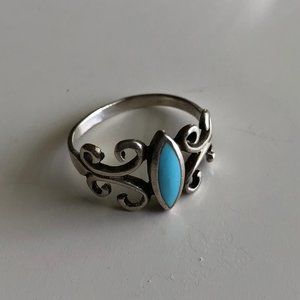 Sterling Silver & Turquoise Ring - Size 7.5